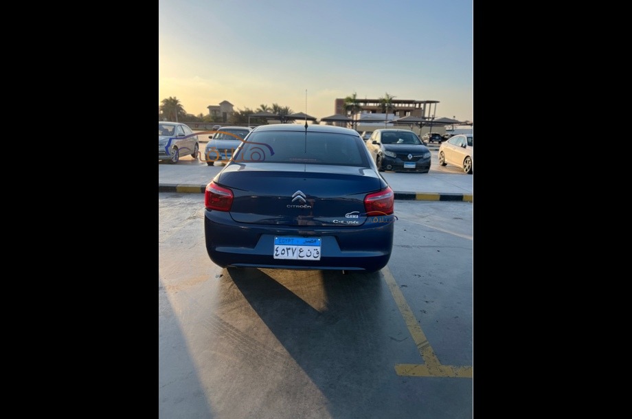 C Elysee Citroën أزرق