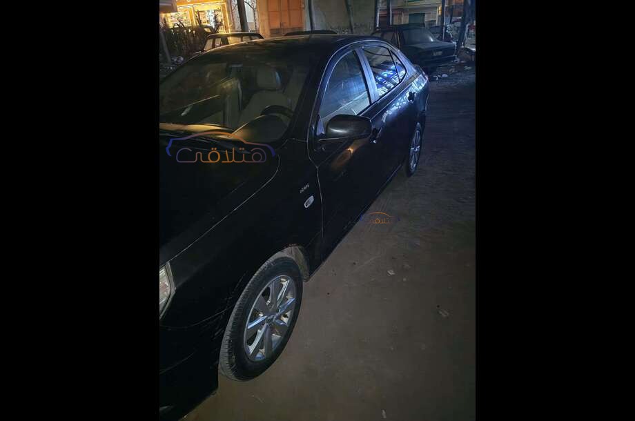 Optra Chevrolet أسود