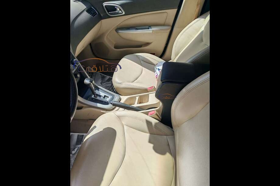 Optra Chevrolet أسود