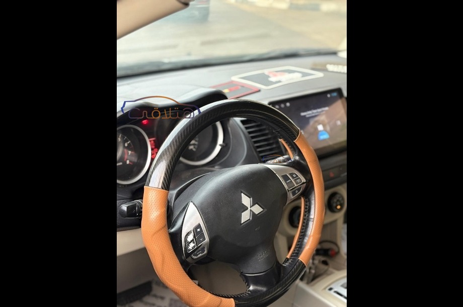 Lancer EX Shark Mitsubishi أسود