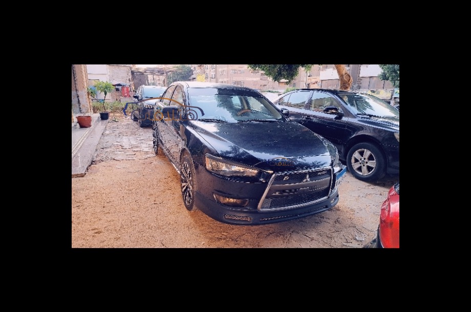 Lancer EX Shark Mitsubishi أسود