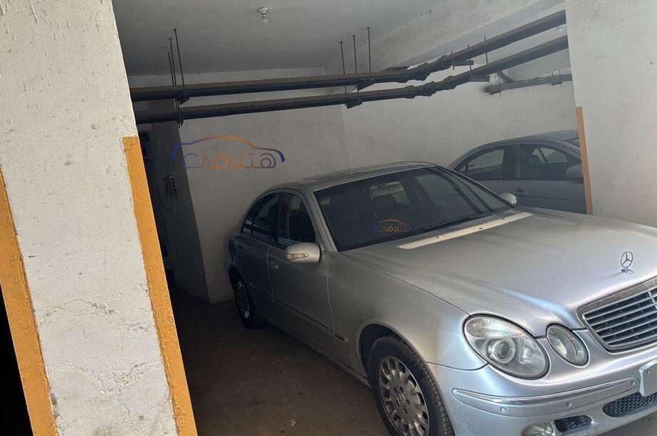 E 320 Mercedes Silver