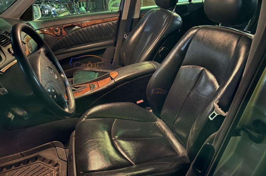 E 320 Mercedes Silver