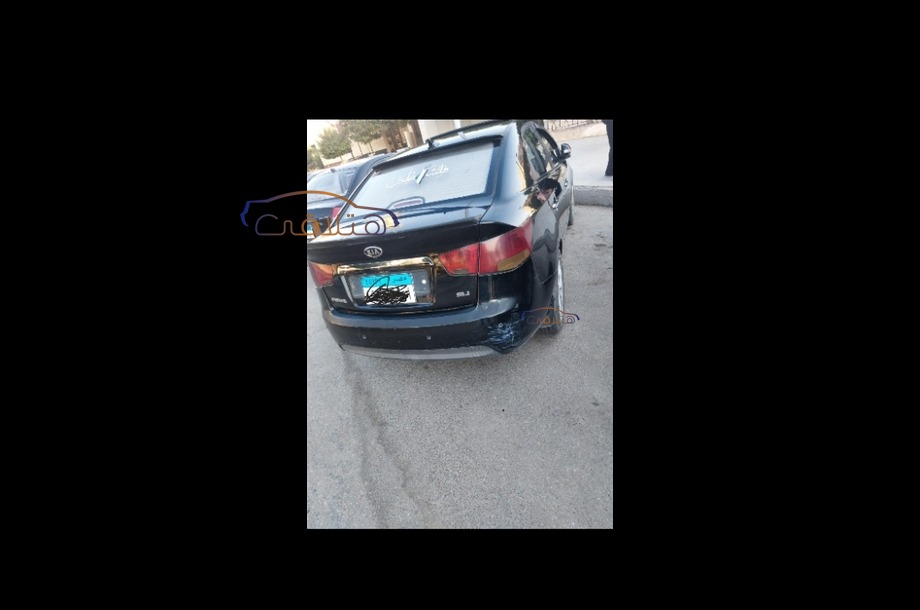 Forte Kia أسود