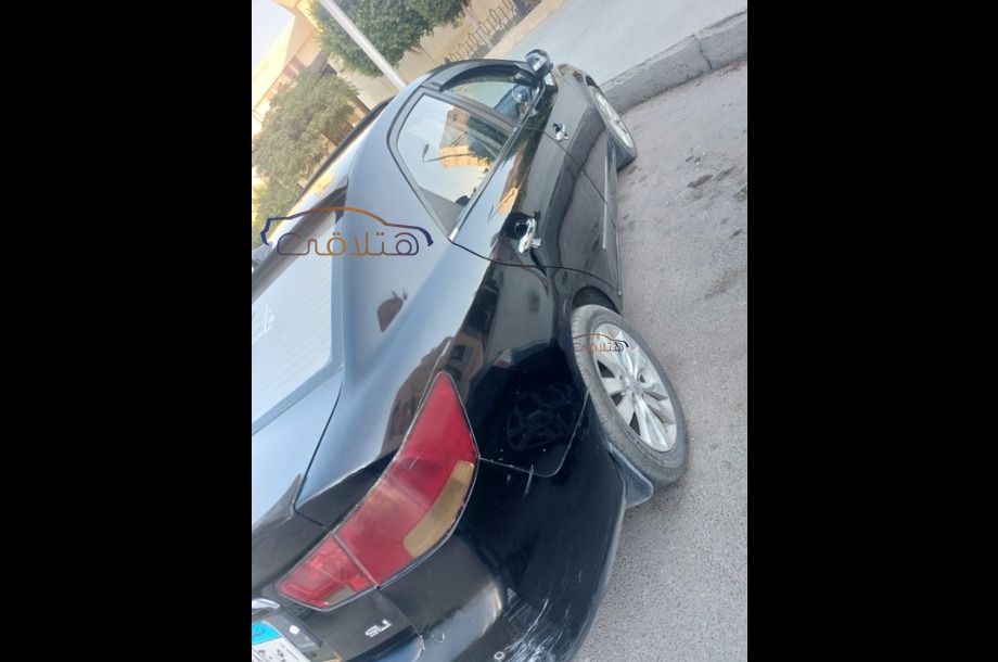 Forte Kia أسود