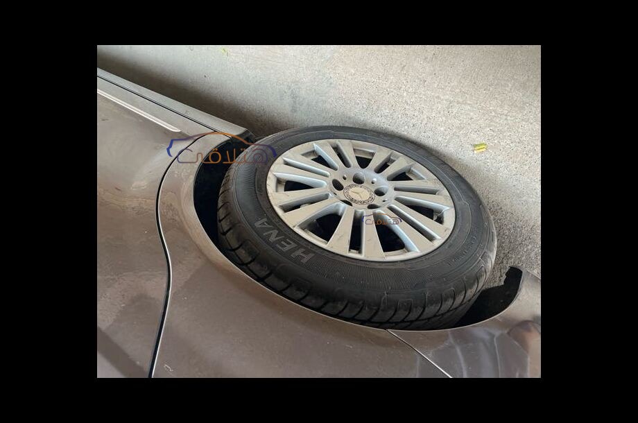 C 180 Mercedes Brown