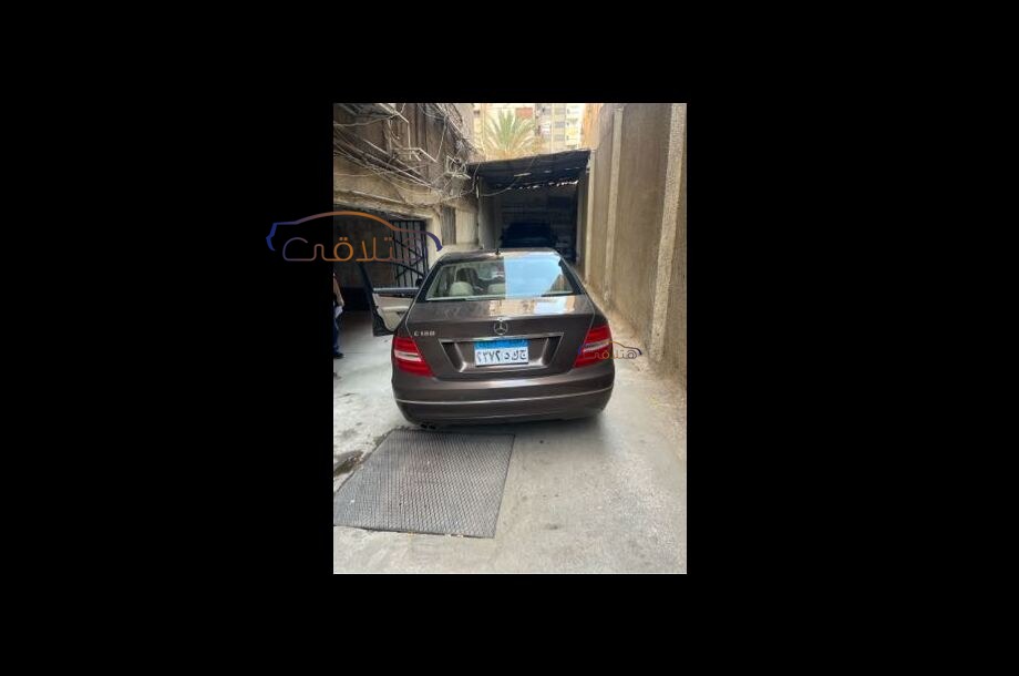 C 180 Mercedes Brown