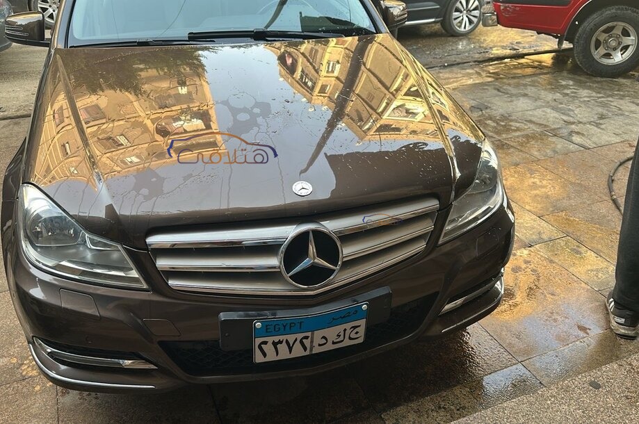 C 180 Mercedes Brown