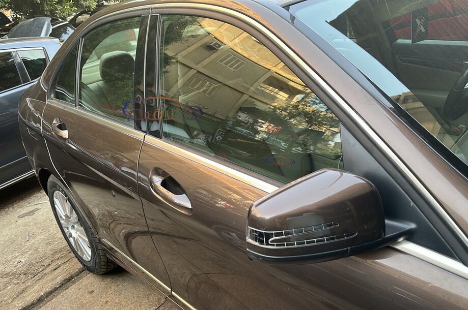 C 180 Mercedes Brown