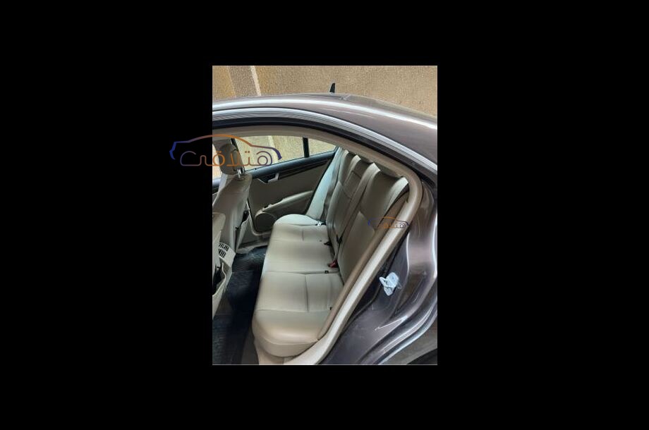 C 180 Mercedes Brown