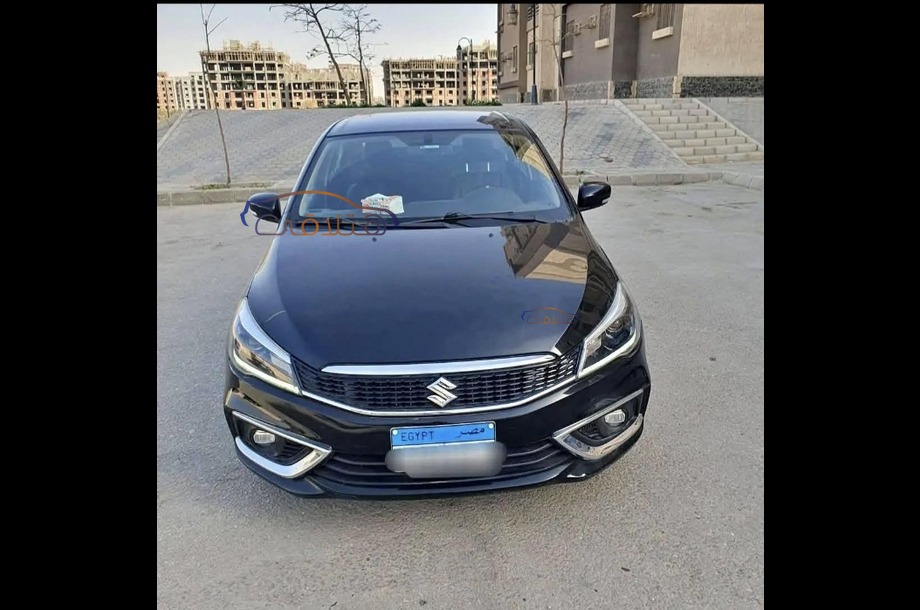 Ciaz Suzuki أسود