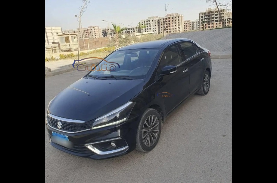 Ciaz Suzuki أسود