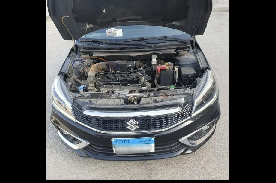 Ciaz Suzuki أسود