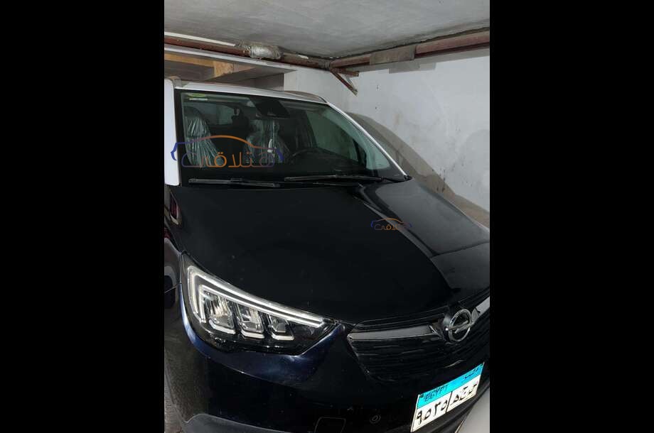 Crossland Opel أزرق