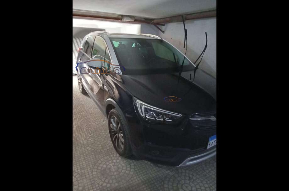 Crossland Opel أزرق