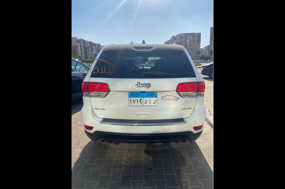 Grand Cherokee Jeep White
