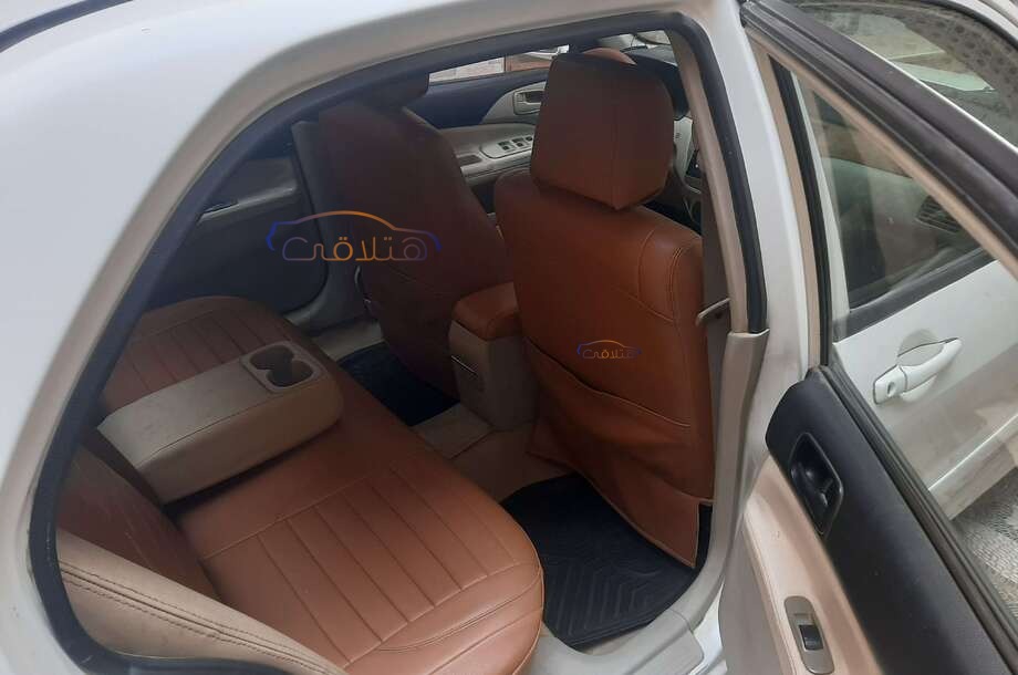 Lancer Puma Mitsubishi أبيض