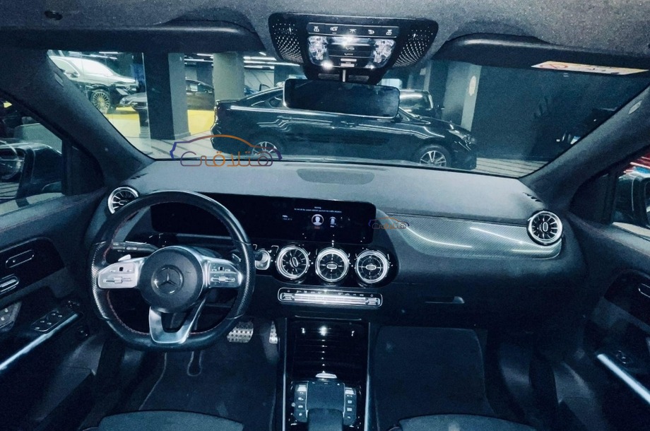 GLA 200 Mercedes رمادي