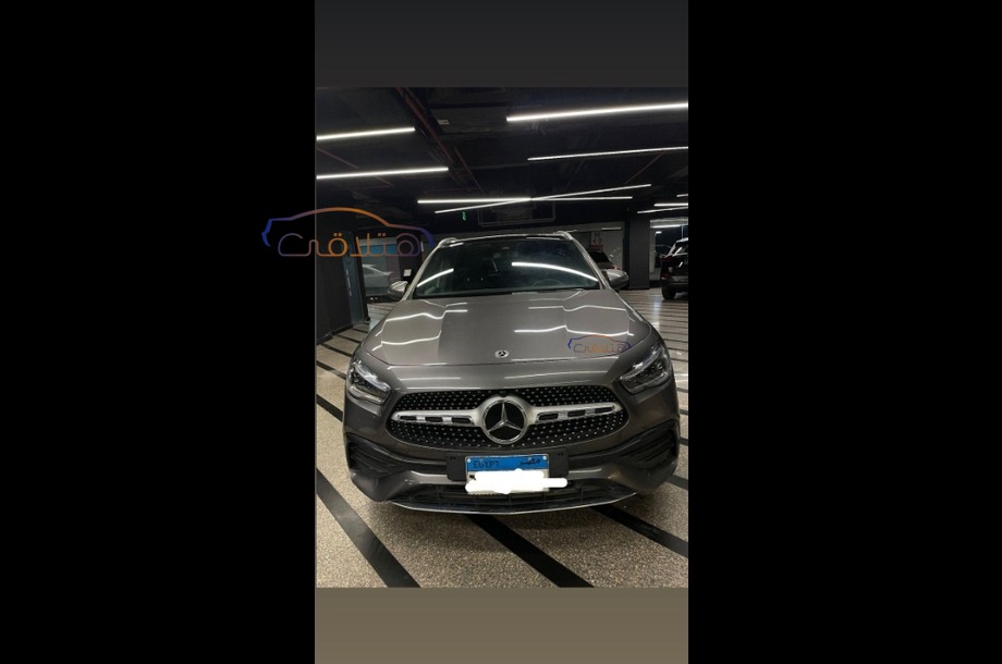 GLA 200 Mercedes رمادي