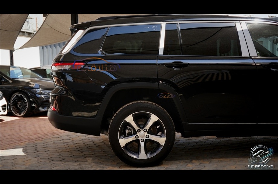 Grand Cherokee Jeep Black