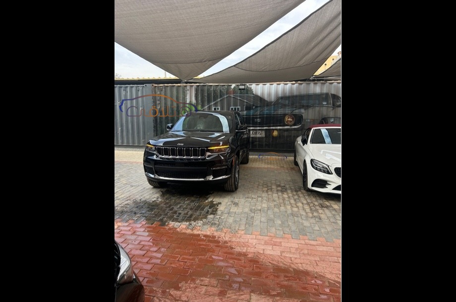 Grand Cherokee Jeep Black