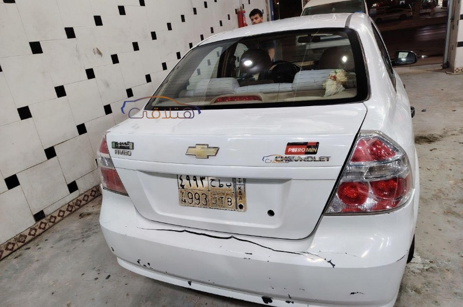 Aveo Chevrolet أبيض
