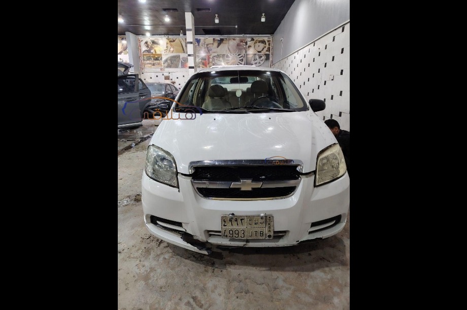 Aveo Chevrolet أبيض