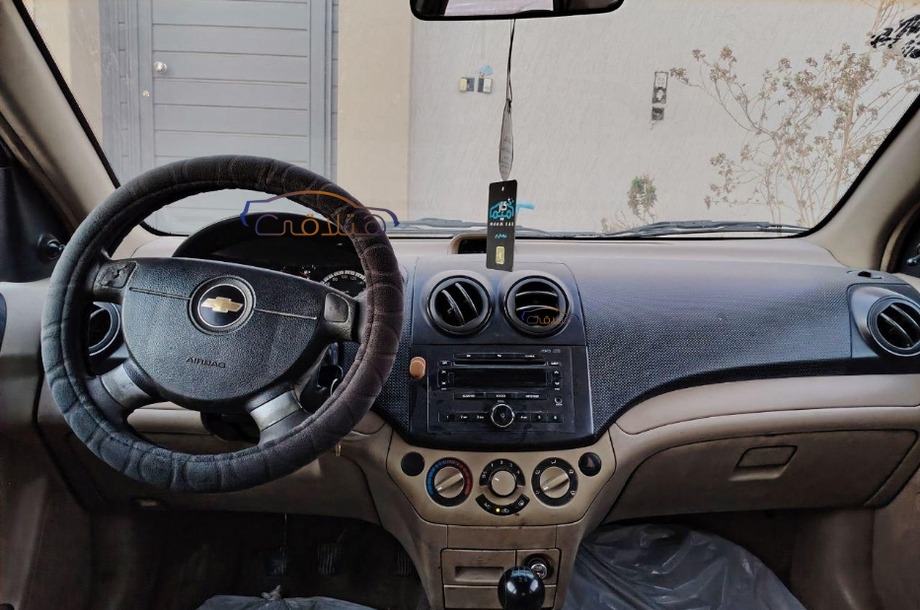Aveo Chevrolet أبيض