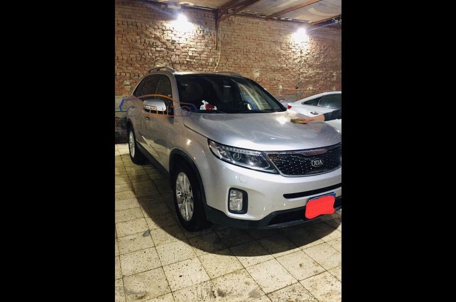 Sorento Kia فضي
