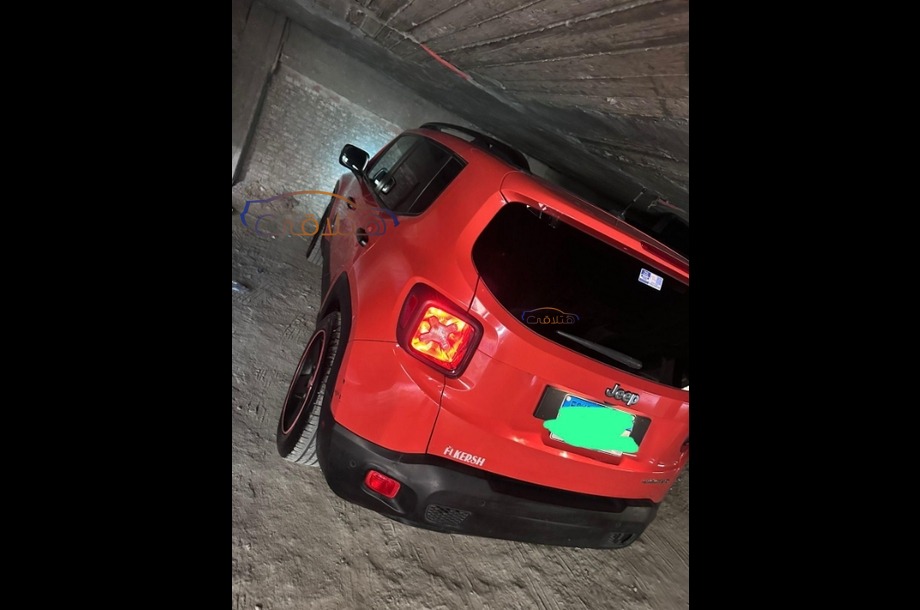 Renegade Jeep احمر