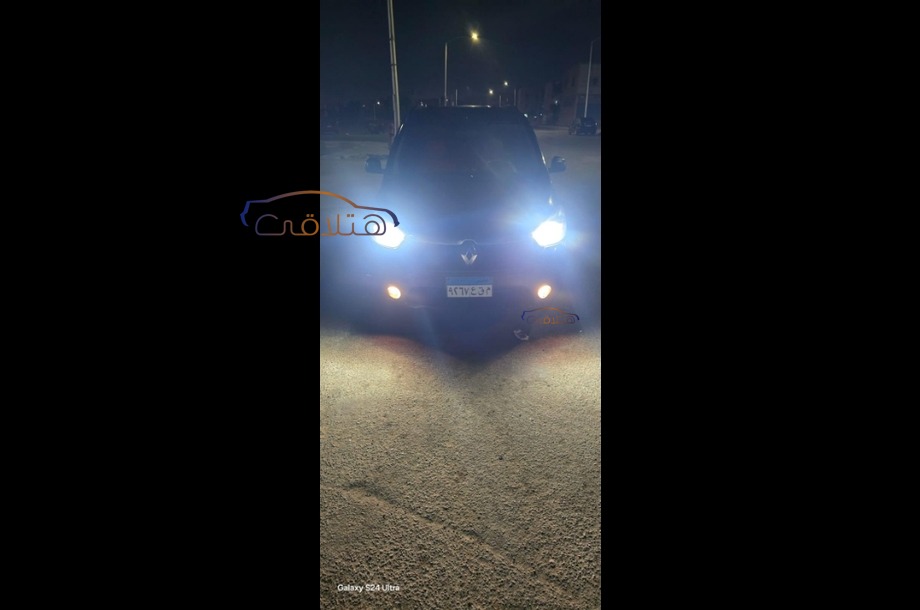 Lodgy Renault أسود