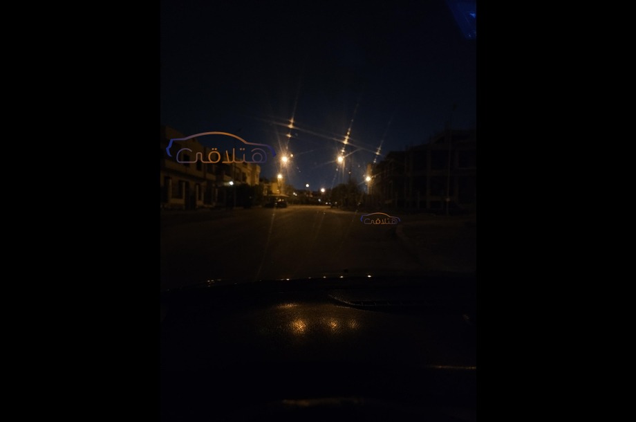 Logan Renault أزرق