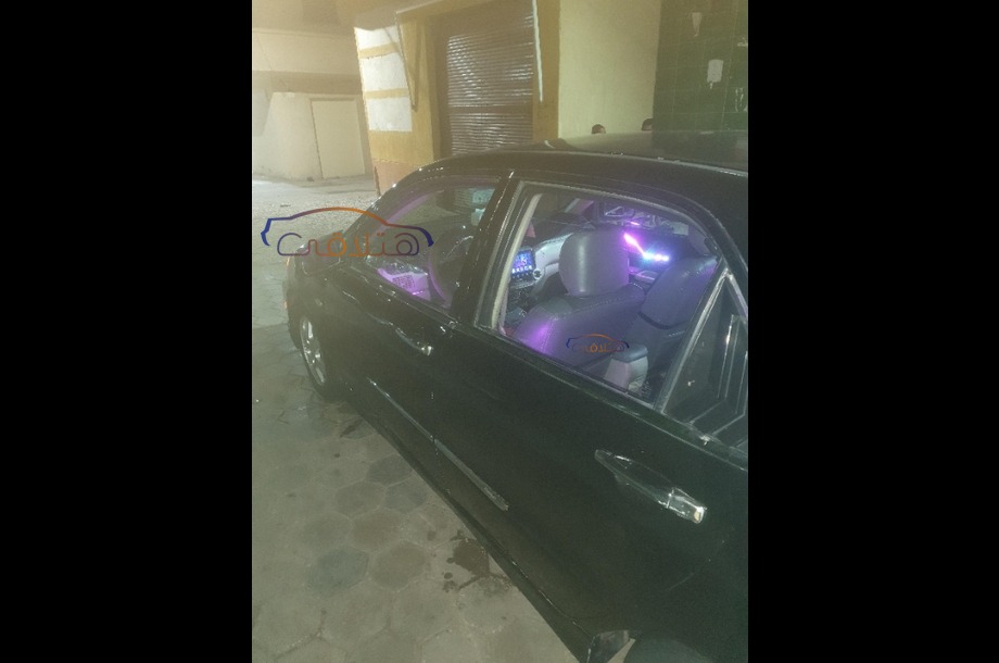 Lancer Puma Mitsubishi أسود