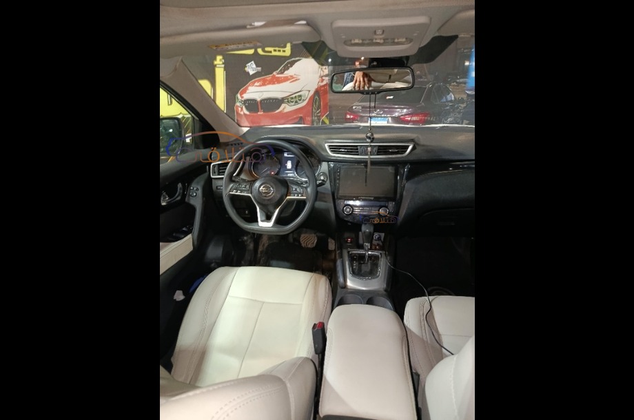 Qashqai Nissan أبيض