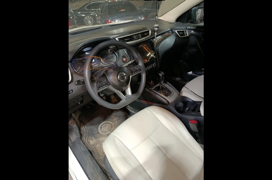 Qashqai Nissan أبيض
