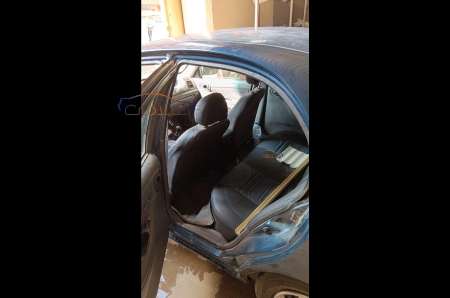 Lanos Daewoo أزرق