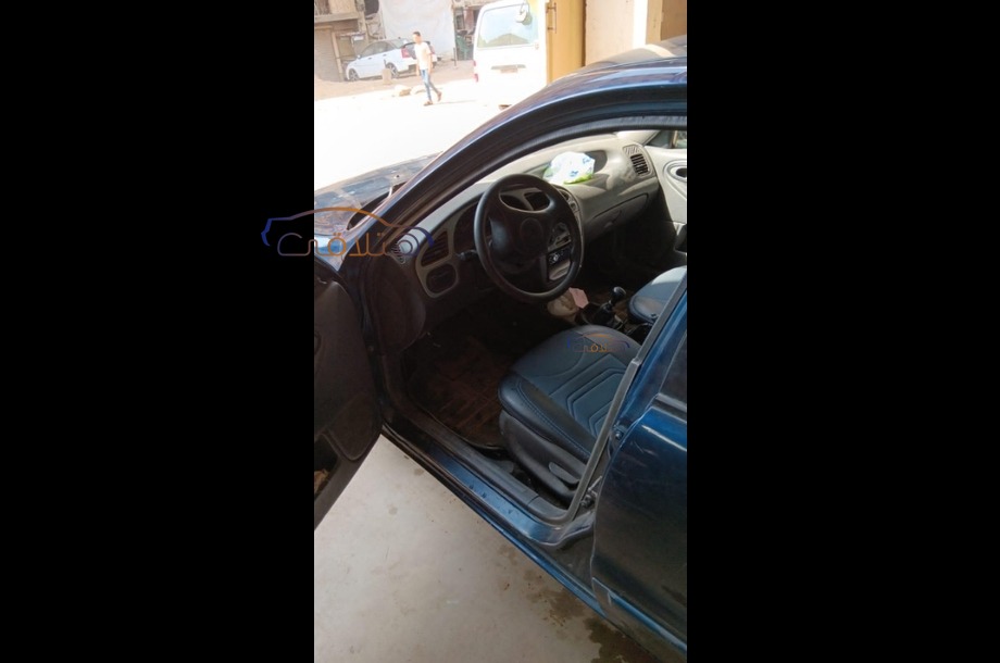 Lanos Daewoo أزرق