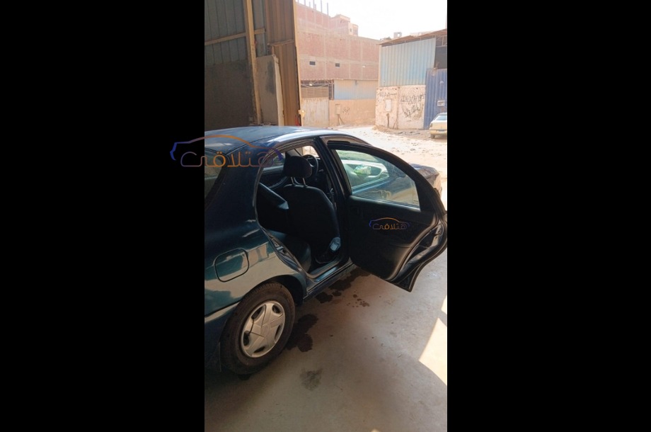 Lanos Daewoo أزرق