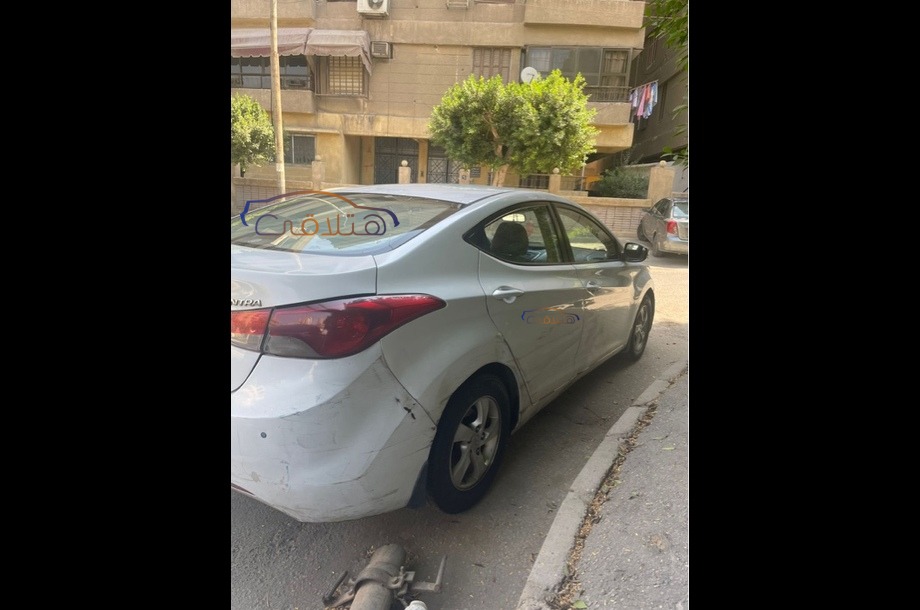 Elantra MD Hyundai أبيض