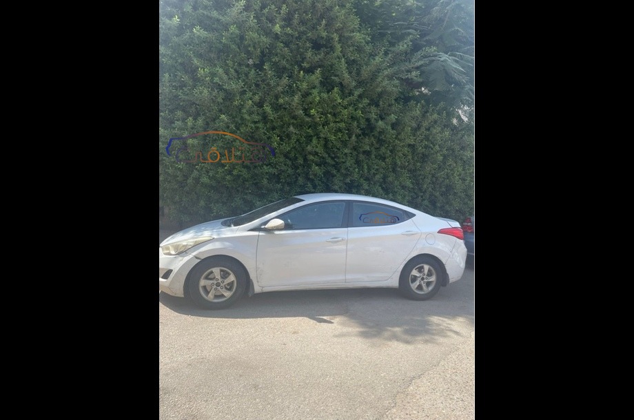 Elantra MD Hyundai أبيض