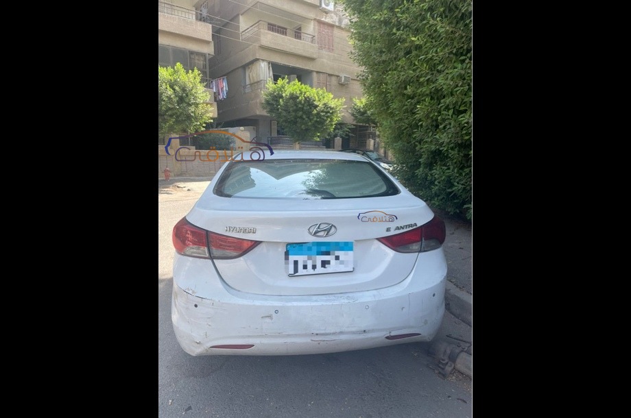 Elantra MD Hyundai أبيض
