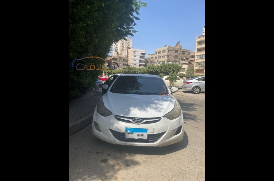 Elantra MD Hyundai أبيض