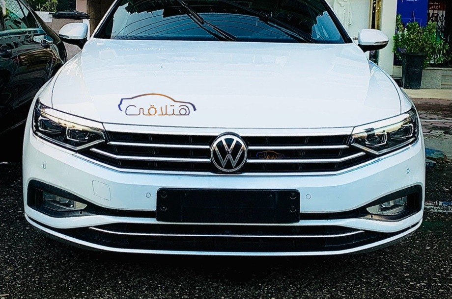 Passat Volkswagen أبيض
