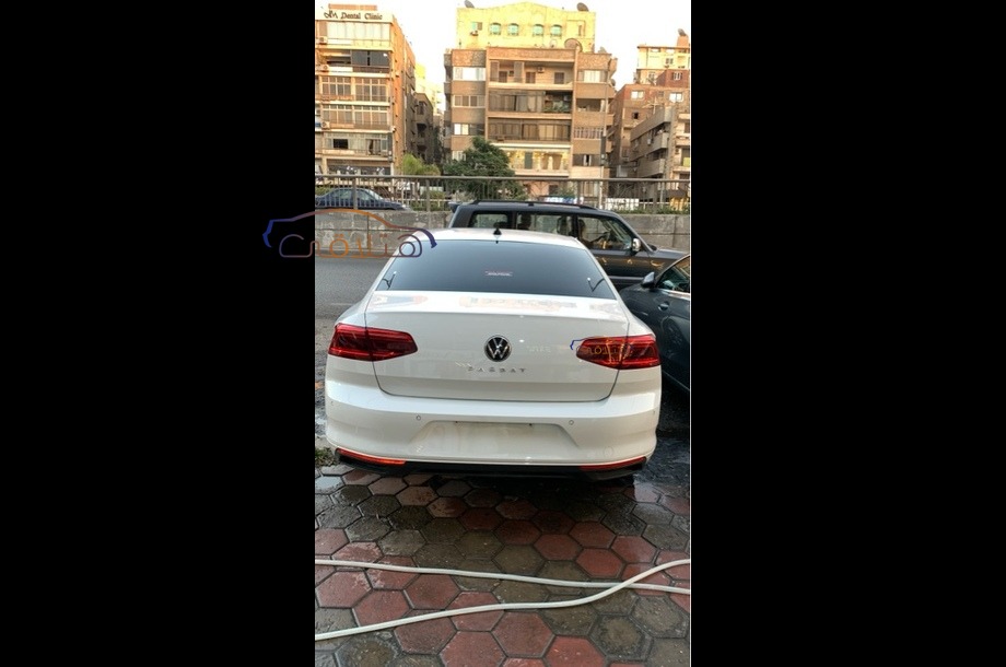 Passat Volkswagen أبيض