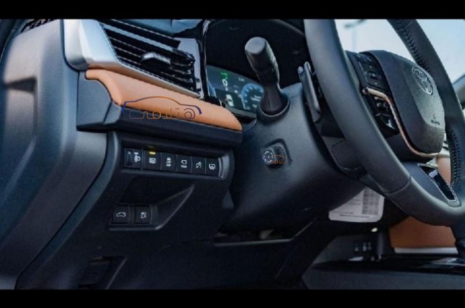 Camry Toyota أسود