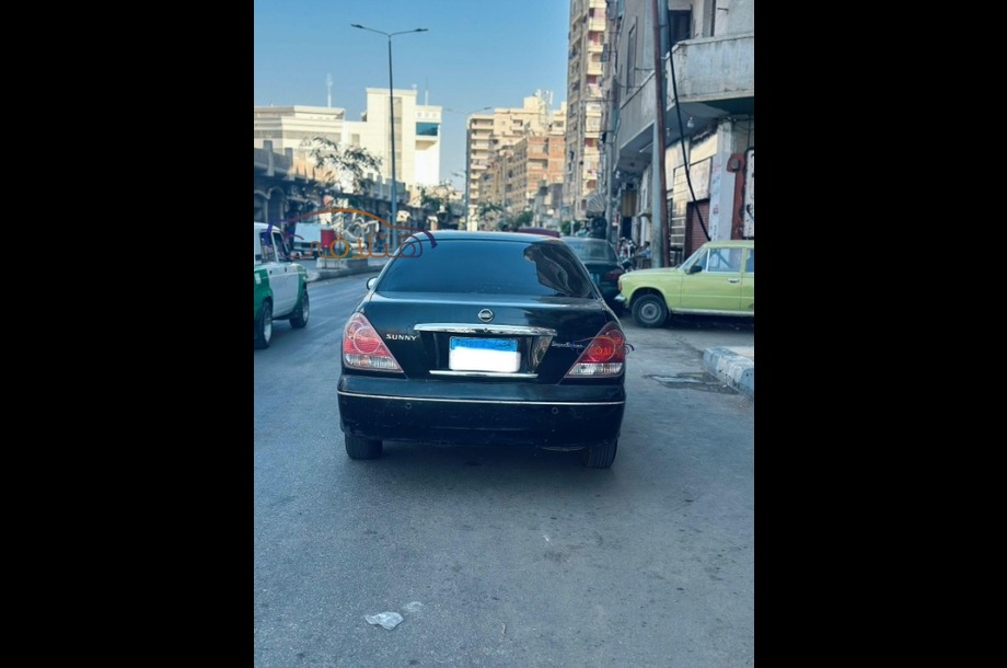 Sunny Nissan Black