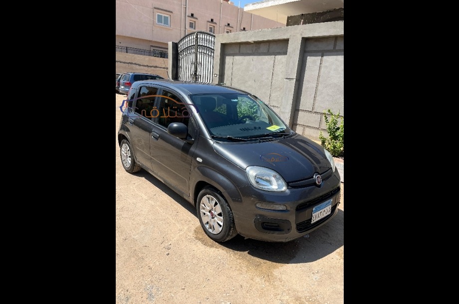 Panda Fiat فضي