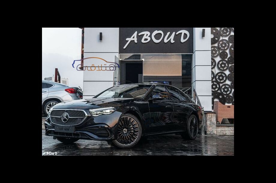 E 300 Mercedes أسود