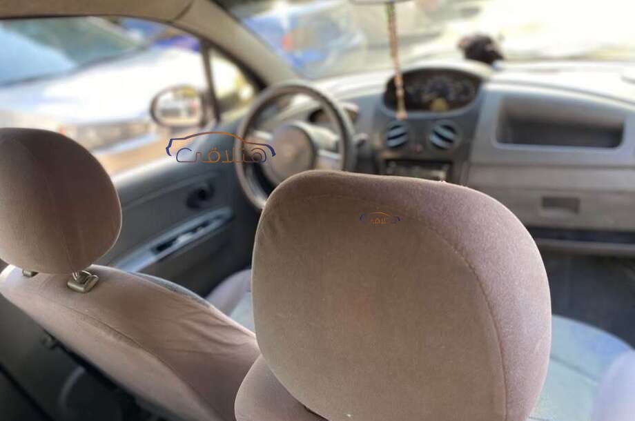 Spark Chevrolet أسود