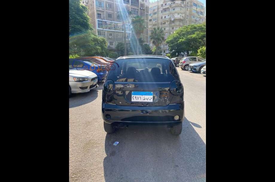 Spark Chevrolet أسود